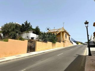 Solar en venta en Zona Norte en Estepona