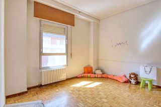 Piso en venta en Huerta del Rey en Valladolid