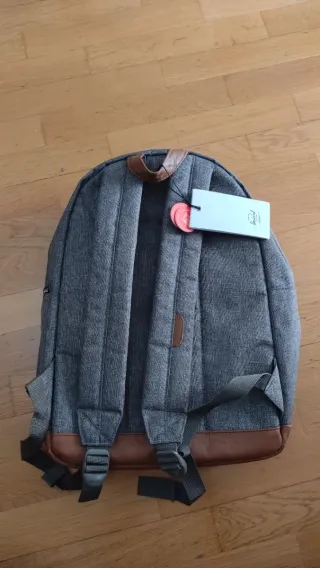 Mochila Herschel gris y marrón