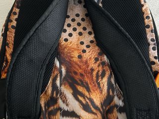 MOCHILA DESIGUAL NUEVA
