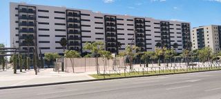 Local comercial en venta en Montequinto en Dos Hermanas