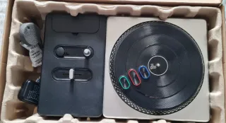 DJ Hero Turntable Kit con gioco PS3