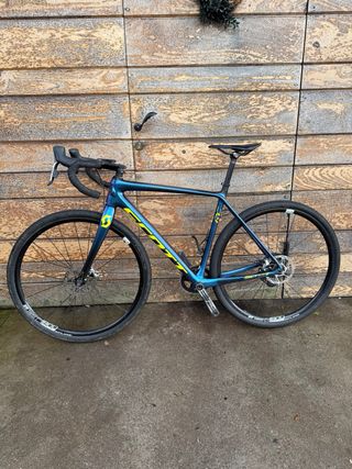 Bicicleta Scott Addict CX RC