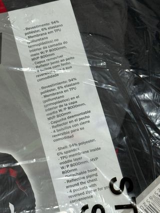 Chaqueta Impermeable Mader