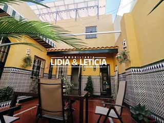 Chalet en venta en La Paz en Alcalá de Guadaira