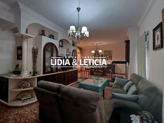 Chalet en venta en La Paz en Alcalá de Guadaira