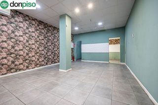 Local comercial en venta en Las Tres Cruces en Armilla