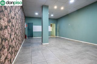 Local comercial en venta en Las Tres Cruces en Armilla