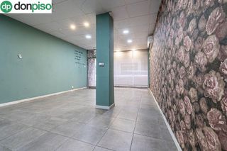 Local comercial en venta en Las Tres Cruces en Armilla