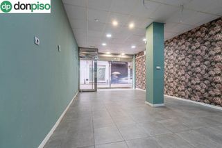 Local comercial en venta en Las Tres Cruces en Armilla