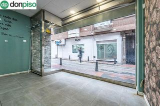 Local comercial en venta en Las Tres Cruces en Armilla