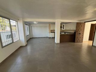 Chalet en venta en Peña de las Águilas en Elche