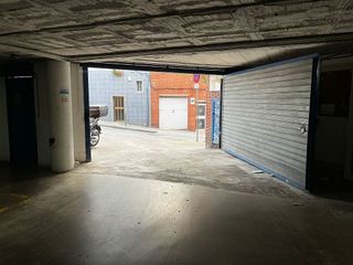 Garaje en alquiler en El Raval - Safaretjos en Santa Coloma de Gramanet