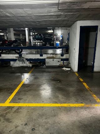 Garaje en alquiler en El Raval - Safaretjos en Santa Coloma de Gramanet