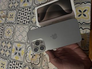 iPhone 15 Pro Max Gris