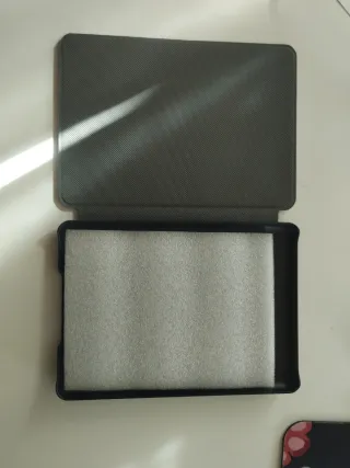 Funda Ebook 6" Diseño Calavera Negra