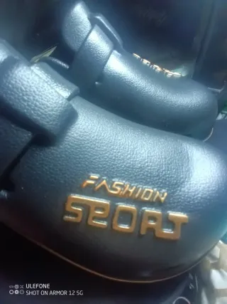 Zuecos negros hombre nuevos