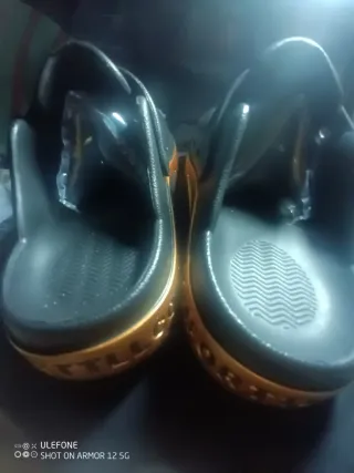 Zuecos negros hombre nuevos