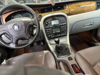 Jaguar X-Type Executive 2.0,gasolina V.6, perfecto