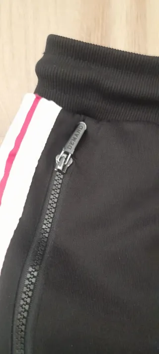 Pantaloni tuta Supply & Demand neri