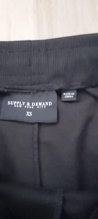 Pantaloni tuta Supply & Demand neri