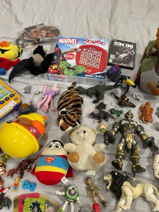 Lotto giocattoli vari gormiti marvel action figure