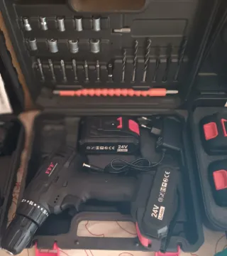 Taladro de impacto 24V con 2 baterías