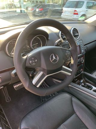 Mercedes-Benz  GL 2012