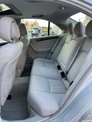 Mercedes-Benz Clase C 2005