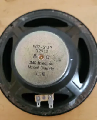 Emit R ribbon tweeter and woofer.