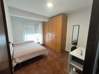 Se ALQUILA HABITACION EN SANTA ROSA , EL AVELLANO