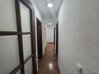 Se ALQUILA HABITACION EN SANTA ROSA , EL AVELLANO