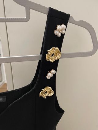 Top Peplum Zara con Adornos Florales