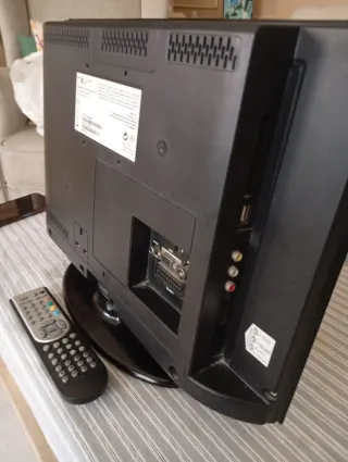 Televisor Nevir Negro