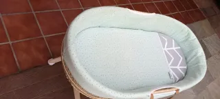 Cuna Moisés Mimbre con Soporte Plegable y ruedas