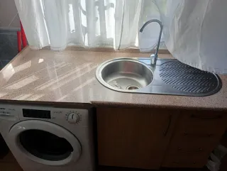 Cocina completa urge por mudanza