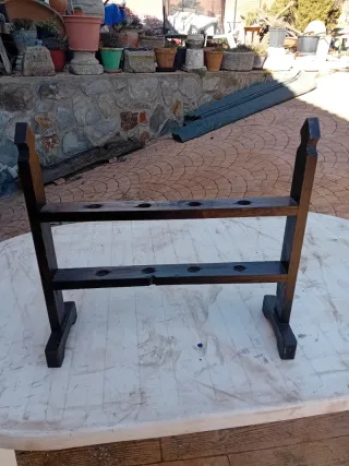 Hachero portavelas antiguo madera oscuro