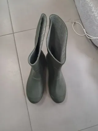 Stivali gomma tronchetto n.40