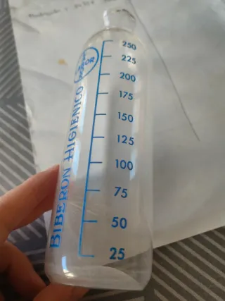 Biberón antiguo de cristal marca Labor Higienico