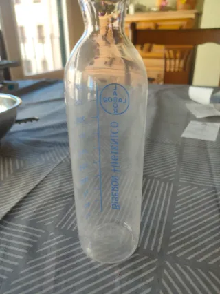 Biberón antiguo de cristal marca Labor Higienico