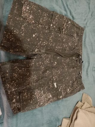 dos Bermudas talla XXL y S