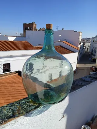 Damajuana antigua de bodegas