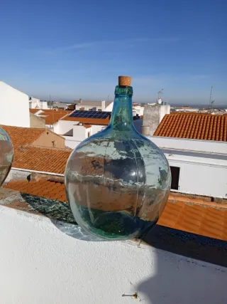 Damajuana antigua de bodegas