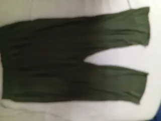 Vestido pantalón,falda,pantalon verdes