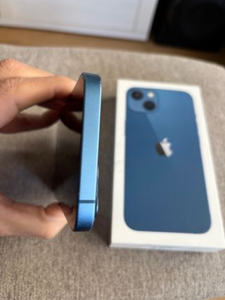 iPhone 13 128GB Azul + caja + accesorios