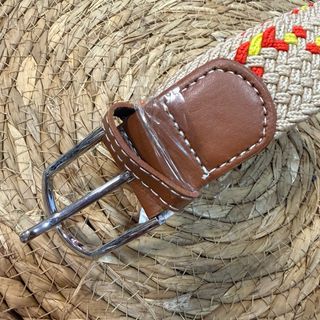 Cinturón trenzado beige y multicolor