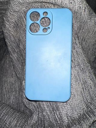 Custodia iPhone 13 Pro in blu, mai usata
