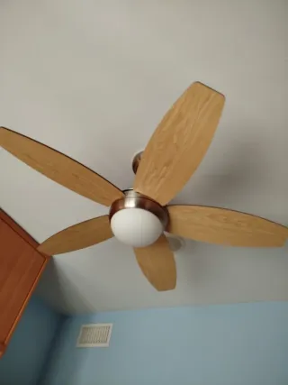 Ventilador de techo con luz