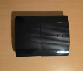 Playstation 3 Super Slim 500gb + Comando + Jogo