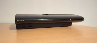 Playstation 3 Super Slim 500gb + Comando + Jogo